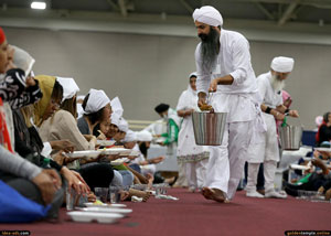 free distribution of guru ka langar