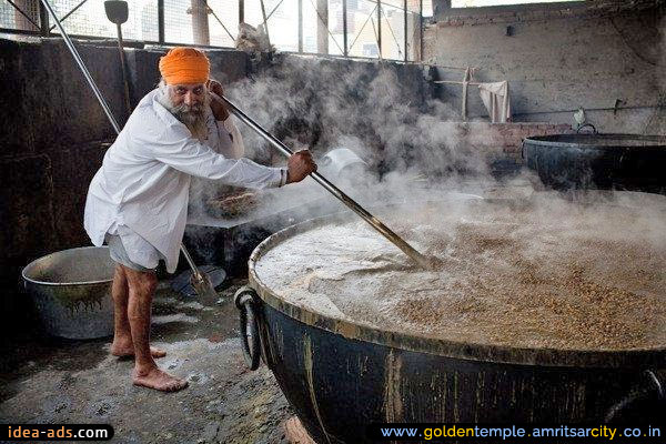 langar free food preparation golden temple amritsar