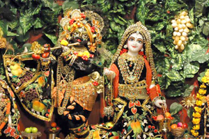 tourist attractions amritsar Sri Sri Radha Gokulananda Temple amritsar